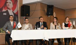 İzmir Çiğli'de revizyon planlar mahalle sakinlerine anlatıldı