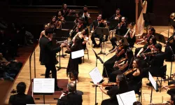 İzmir Oda Orkestrası dünyaca ünlü sanatçılarla sahne aldı