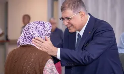 İzmir'de emekli yurttaşın imdadına Büyükşehir yetişiyor