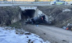 Kastamonu'da alt geçide düşen hafif ticari aracın sürücüsü hayatını kaybetti