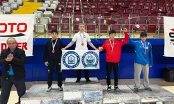 Minderde Bursa Yıldırım rüzgarı