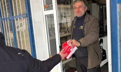 Muğla dağıttığı Türk bayraklarıyla dayanışma mesajı verdi