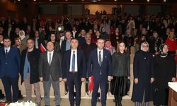 Rize'de 'Kim Var' sanat etkinliği düzenlendi