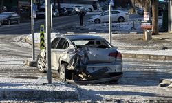 Samsun'da buzlanma trafik kazalarına neden oldu