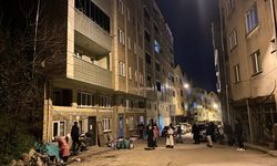 Sinop'ta 7 katlı bina istinat duvarının yıkılma riskine karşı boşaltıldı