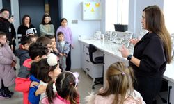 TOGÜ Rektörü Yılmaz, Biyoçeşitlilik Müzesi ziyaretinde öğrencilerle buluştu