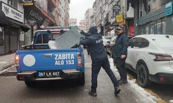 KALDIRIM İŞGALLERİNE TEMİZLİK