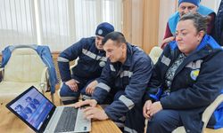 Yakakent Belediyesi işçileri AA'nın 'Yılın Kareleri' oylamasına katıldı