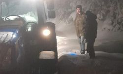 ALAPLI’DA MAHSUR KALDILAR, BELEDİYE EKİPLERİ KURTARDI