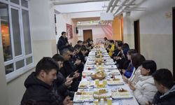 Ağlı Kaymakamı Çelebi öğrencilerle iftar yaptı