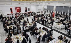 Amasya Valisi Bakan, Merzifon'da şehit aileleri ve gazilerle iftarda buluştu