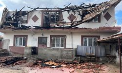 Amasya'da iki katlı evde çıkan yangın itfaiye ekiplerince söndürüldü