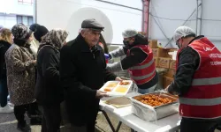 Ankara Keçiören'de Ramazan sofraları binlerce kişiyi buluşturuyor