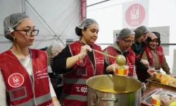 Ankara Keçiören'de sıcak aş ve kumanya ikramı