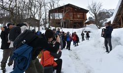 Artvin'in karla kaplı Maden köyü fotoğraf tutkunlarını ağırladı