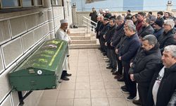 Bartın'da denizde ölü bulunan genç, memleketi Karabük'te son yolculuğuna uğurlandı