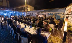 Başkan Tugay Kemalpaşalılarla sahur sofrasında buluştu