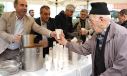 Bursa Osmangazi'de Cuma bereketi paylaşıldı