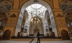 Bursa'da Ulu Camii Ramazan teravihlerine hazır