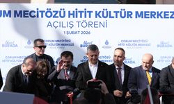 CHP Genel Başkanı Özel, Çorum'da Hitit Kültür Merkezi'nin açılışına katıldı