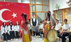 Çorum'da lise öğrencileri ramazanı ilahi ve manilerle karşıladı