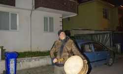 Dede mesleği ramazan davulculuğunu baba oğul yaşatıyor