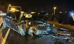 Düzce'de otomobil otobüse çarptı: 5 yaralı