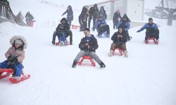 Ilgaz Dağı'ndaki kayak merkezi özel gereksinimli bireyleri ağırladı