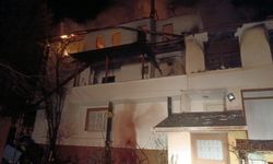 Karabük'te 3 katlı evde çıkan yangın söndürüldü