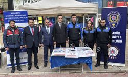 Karabük'te dolandırıcılığa karşı bilgilendirme stantları kuruldu
