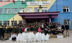 Kargı'da öğrenciler ihtiyaç sahipleri için ramazan kolileri hazırladı