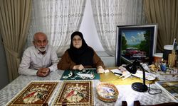 Mahallesindeki kursta öğrendiği rölyef tekniğiyle 12 yıldır üç boyutlu tablolar yapıyor