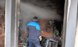 Salıpazarı'nda yangın çıkan evde hasar meydana geldi