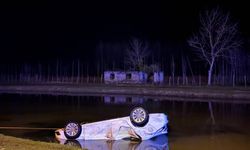Samsun'da sulama kanalına devrilen otomobilin sürücüsü öldü, 1 kişi yaralandı