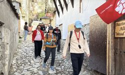 Tarihi konaklarıyla ünlü Safranbolu'da hafta sonu yoğunluğu