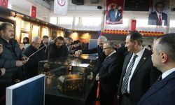 Tokat'ta açılan 'Kutsal Emanetler ve Vakıf Eserleri Sergisi' ilgi görüyor