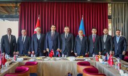 Trabzon Valisi Şahin'den bordo-mavili kulübe ziyaret