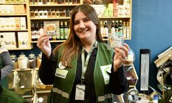 Yeşilay, vatandaşlara kış çayı dağıtarak sağlıklı yaşama ve bağımlılığa dikkati çekti