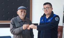 BULDUĞU ALTINI TESLİM ETTİ...