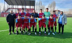 Ağrı'da U18 Ligi Şampiyonu Patnos Spor oldu