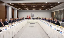 AK Parti Genel Merkezi'nde yerel yönetimler istişaresi