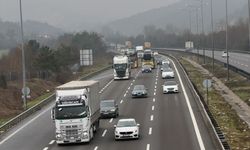 Anadolu Otoyolu'nun Bolu ve Düzce kesiminde bayram tatili hareketliliği kısmen başladı