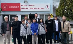 Artvinli taekwondocular madalya için Antalya'ya gitti