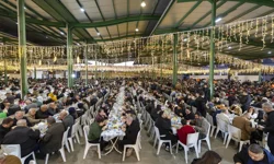 Başkan Seçer Tarsuslularla iftar sofrasında buluştu