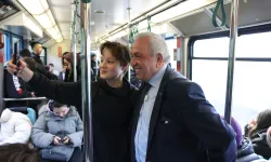 Bursa Nilüfer'de Başkan Özdemir'den mesai öncesi metro sürprizi