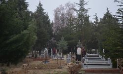 Dodurga'da mezarlıklarda arife günü yoğunluğu yaşandı