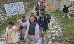 Kargı'da öğrenciler çevre temizliği yaptı