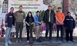 Kargı'da vatandaşlara 400 fidan dağıtıldı