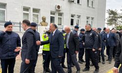 Salıpazarı'nda bayramlaşma töreni düzenlendi