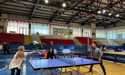 Salıpazarı'nda sağlık çalışanlarına yönelik masa tenisi turnuvası düzenlendi